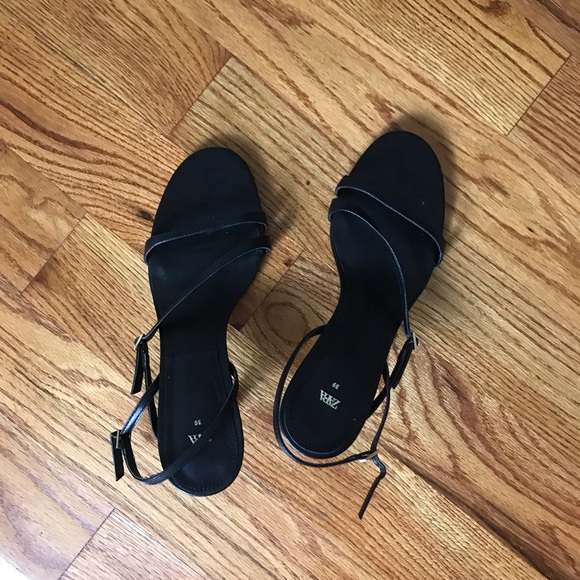 Zara Black Leather Strappy Sandal - Picture 6 of 7